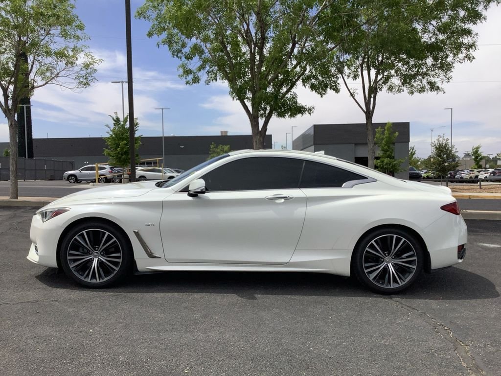 Used 2019 White INFINITI 3.0t LUXE image 28