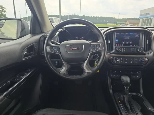 Used 2022 Onyx Black GMC AT4 - Cloth image 14