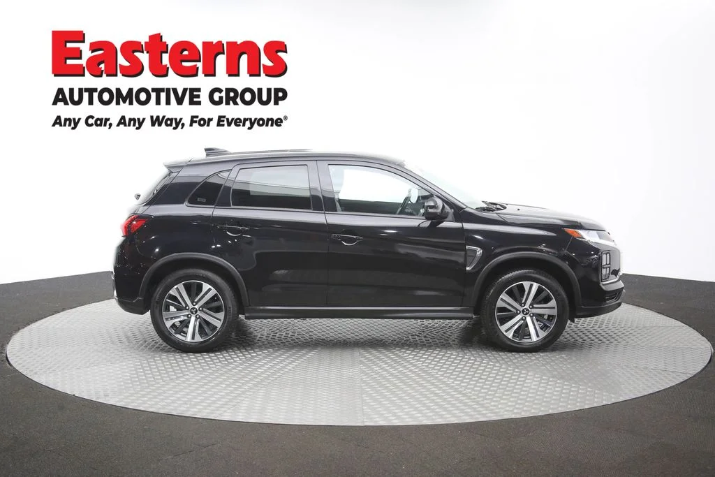 Used 2023 Black Mitsubishi 2.0 SE image 44