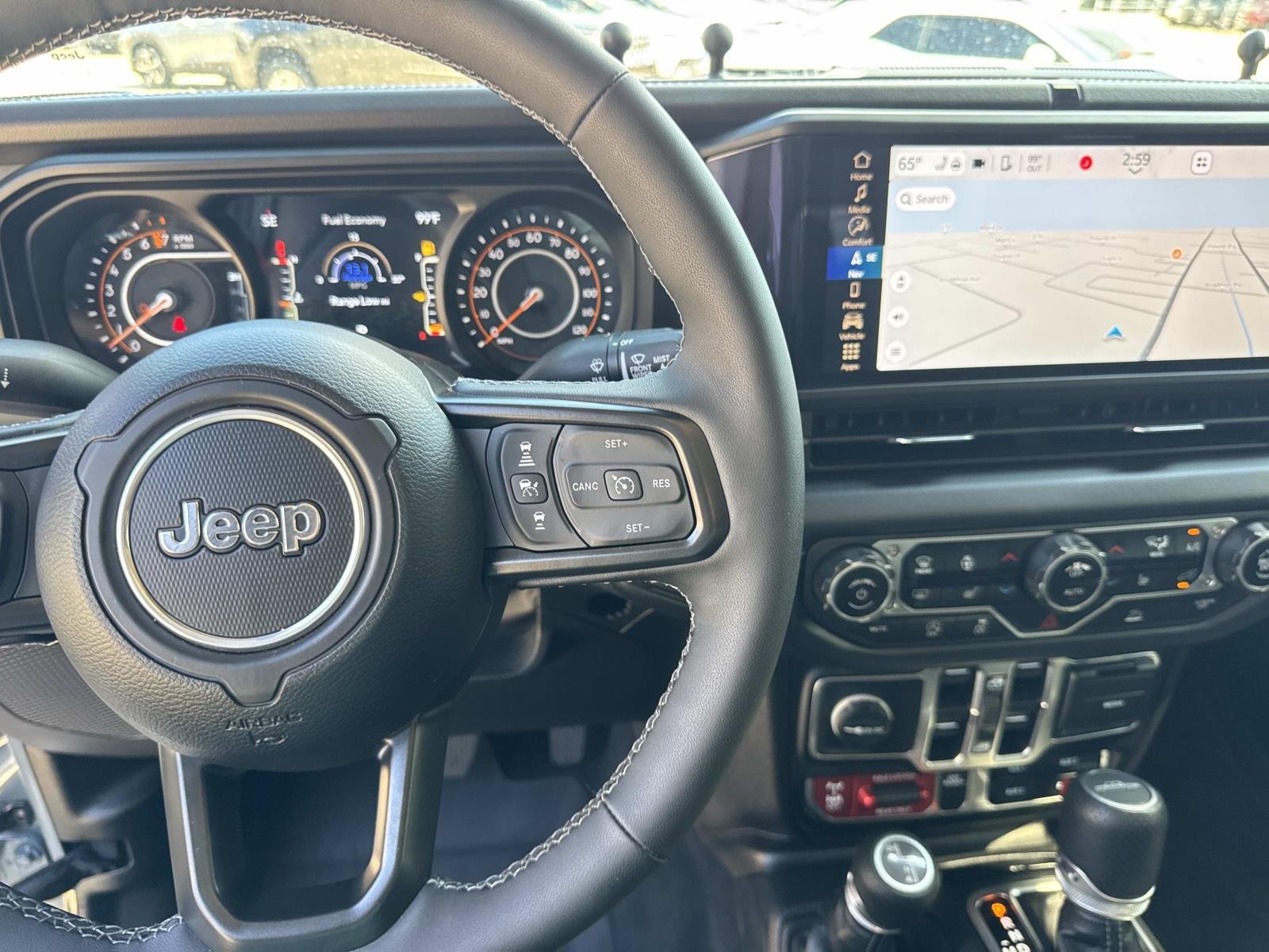 Used 2025 Anvil Clearcoat Jeep Mojave image 23