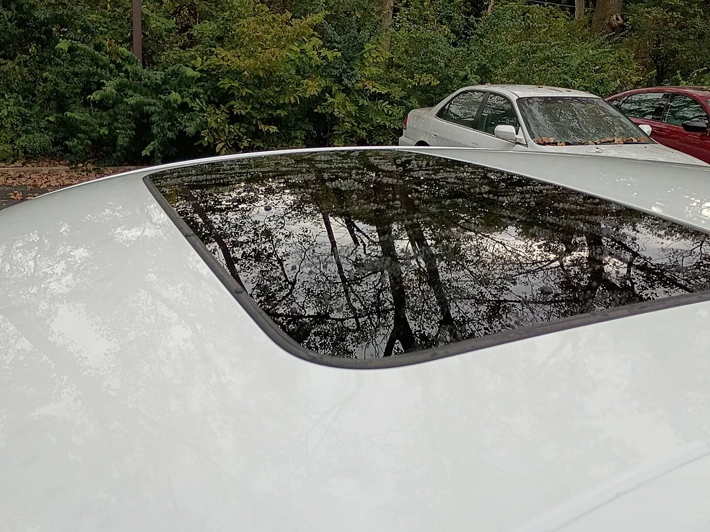 Certified Used 2023 WHITE Honda EX image 24