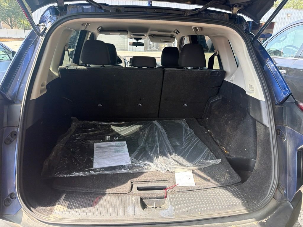Used 2021 Blue Nissan S image 7