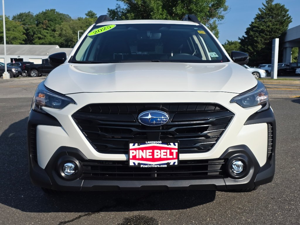 Used 2025 Crystal White Pearl Subaru Onyx Edition image 10