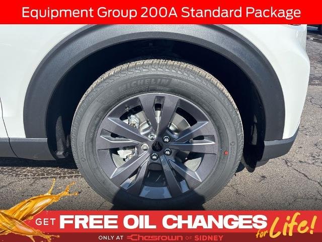 New 2026 Star White Metallic Tri-Coat Ford Active image 14