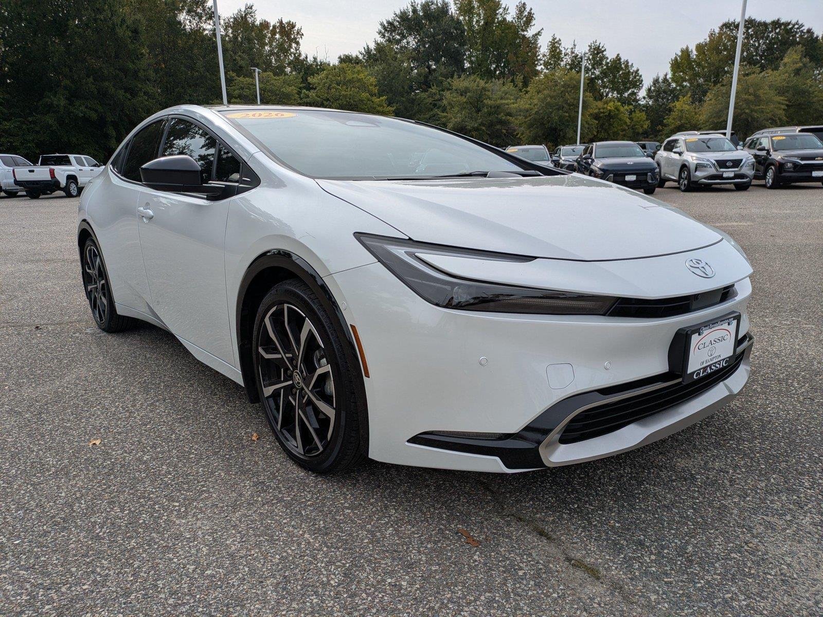 Used 2026 Wind Chill Pearl Toyota XSE Premium image 2