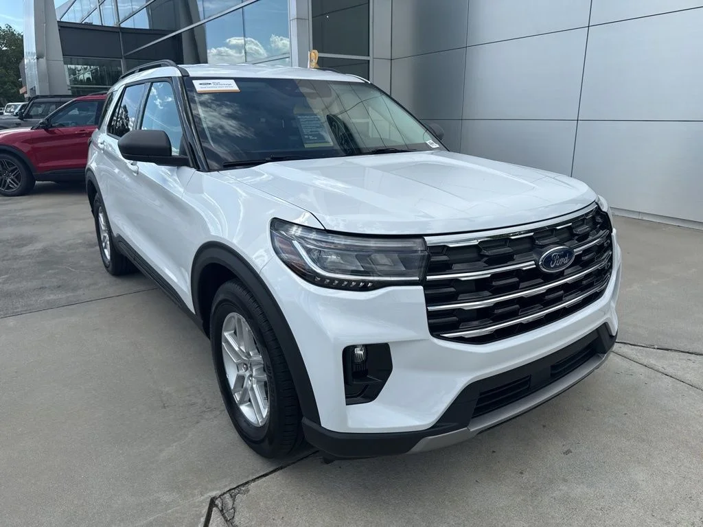 2026 Ford Explorer's photo