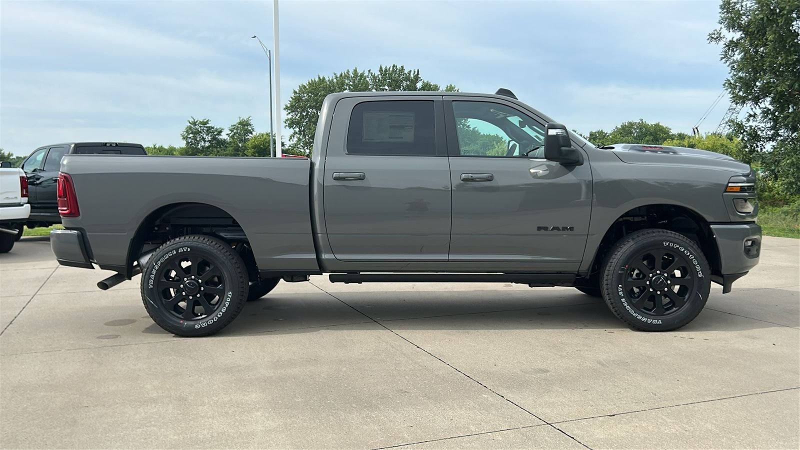 New 2026 Ceramic Gray Clear-Coat Exterior Paint RAM Laramie image 3