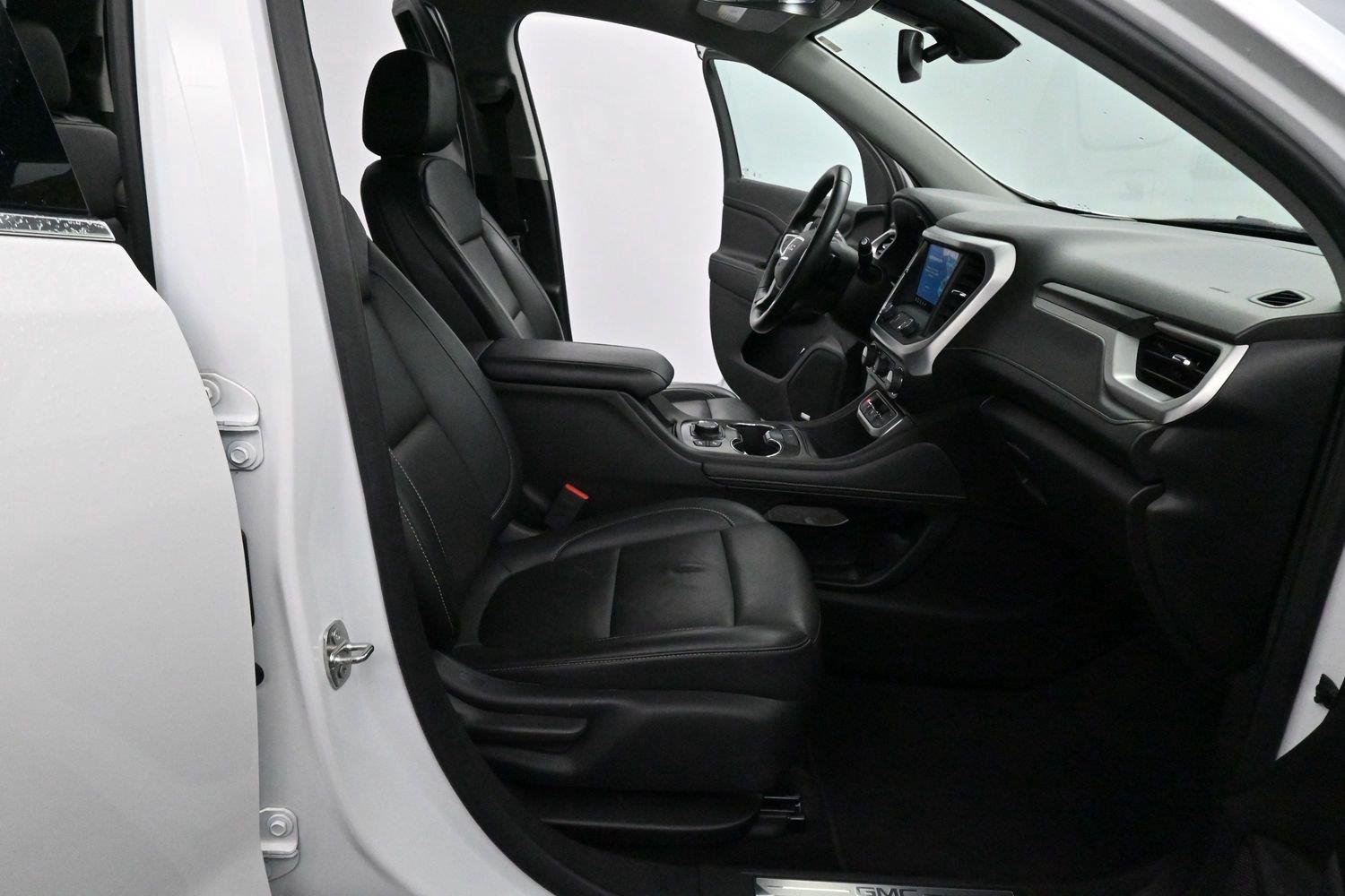 Used 2023 Summit White GMC SLT image 34