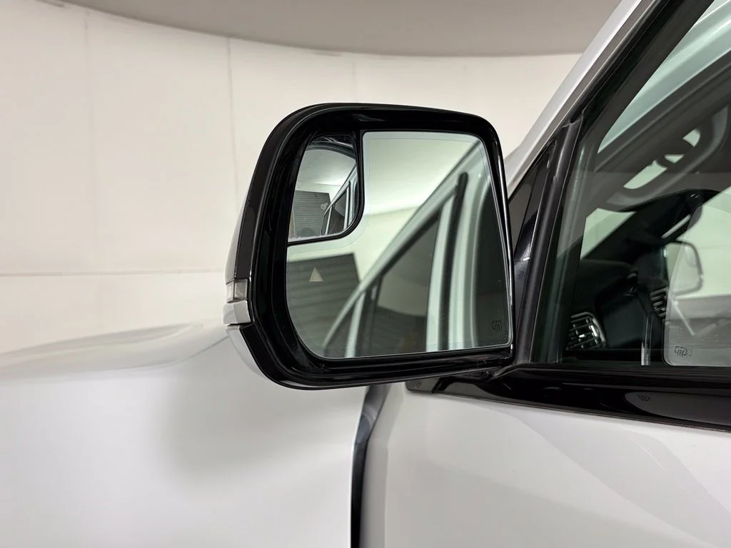 Used 2024 White Jeep Series II image 12