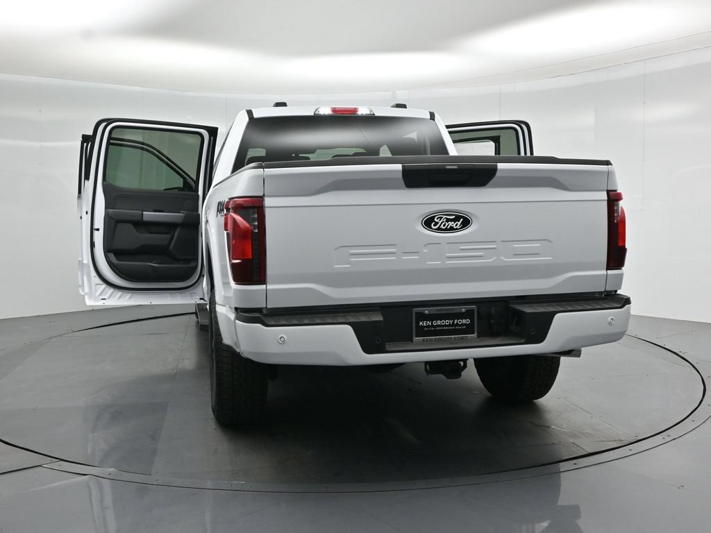 New 2026 White Ford XLT image 28