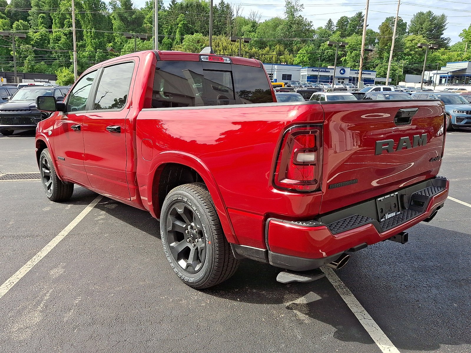 New 2026 Molten Red Pearl-Coat Exterior Paint RAM Big Horn image 4