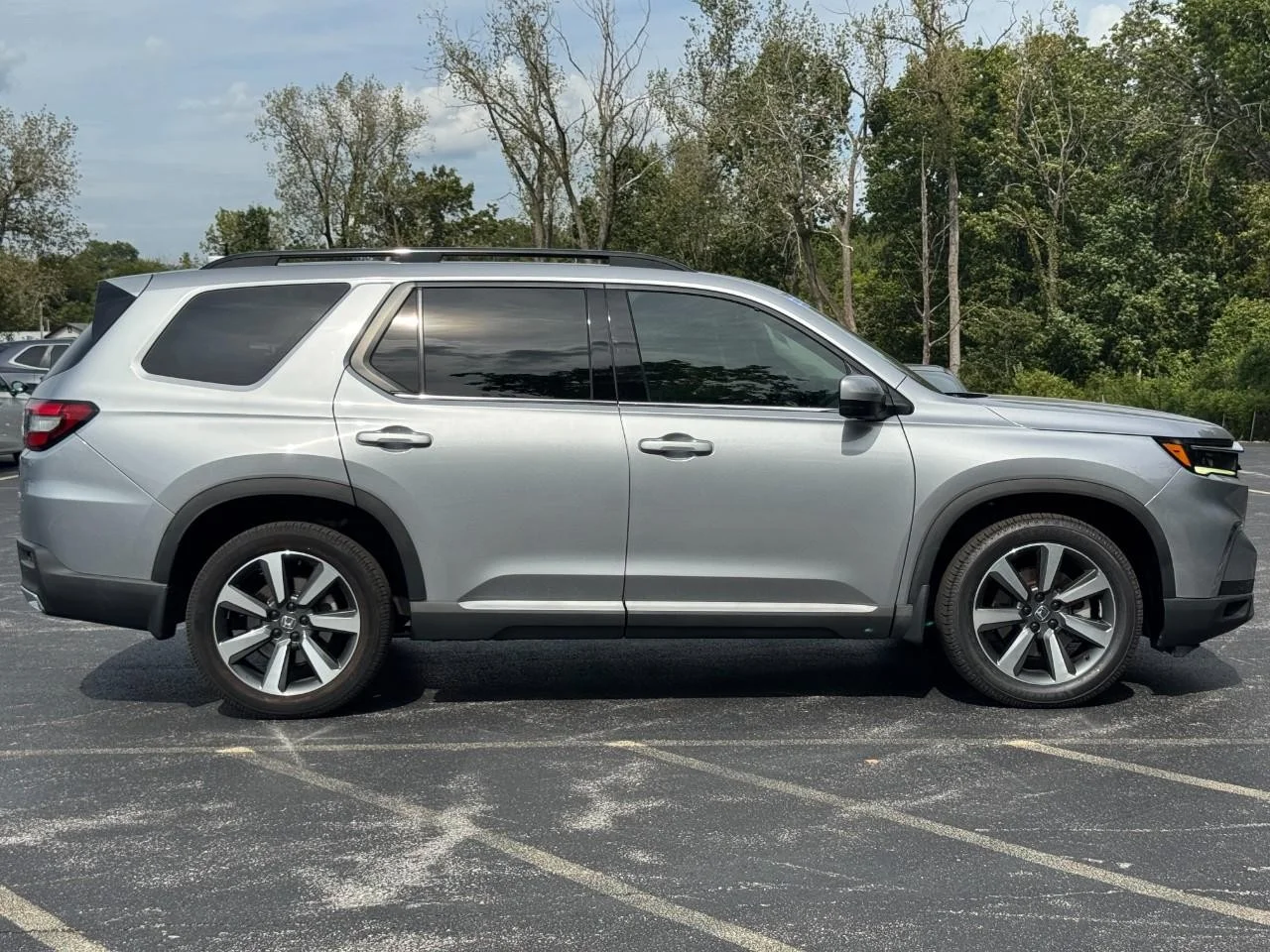 2023 Honda Pilot Elite - Photo 3