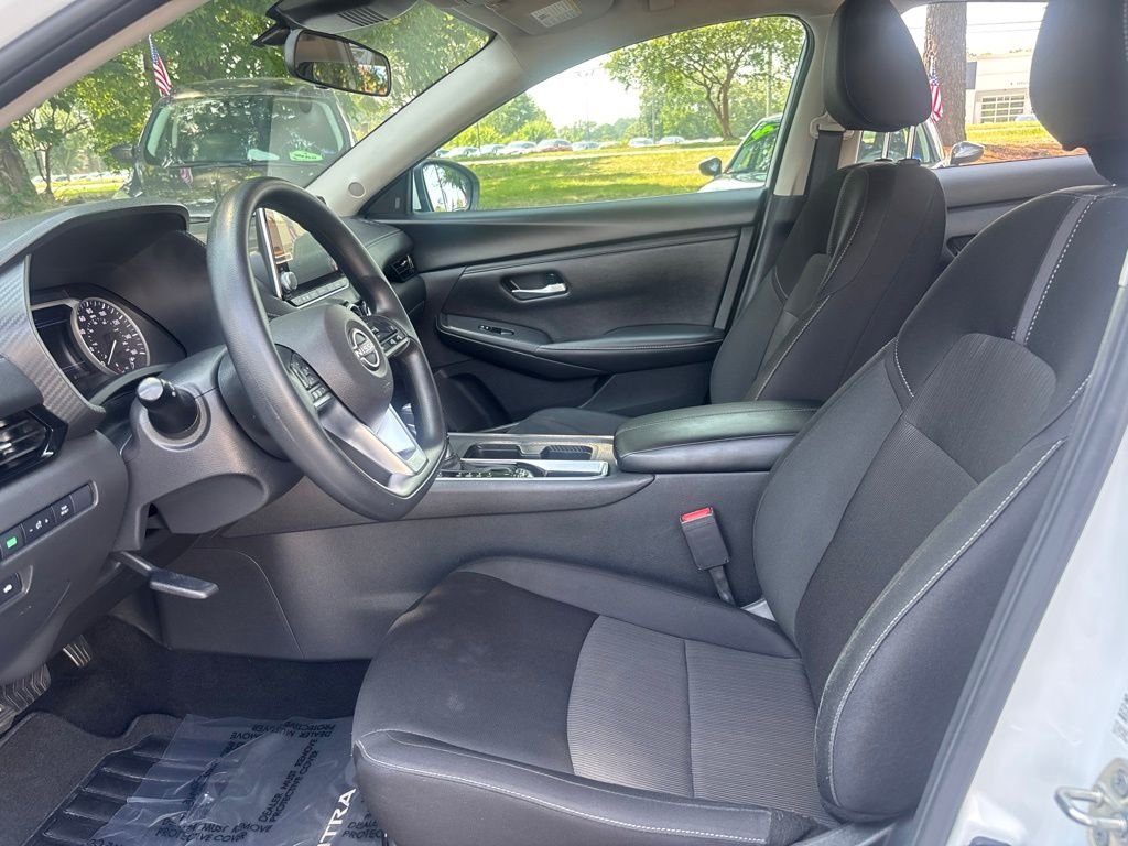 Used 2025 White Nissan SV image 21