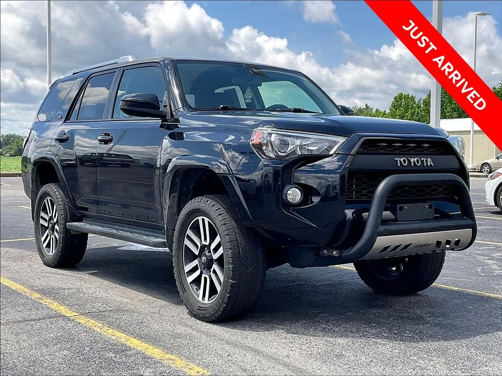 2018 Toyota 4Runner SR5 4x4 V6's photo