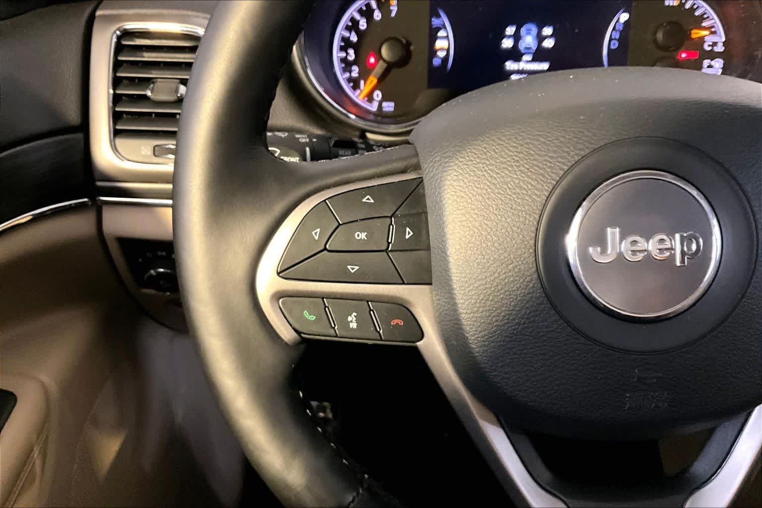 Used 2021 Slate Blue Pearlcoat Jeep Limited image 24