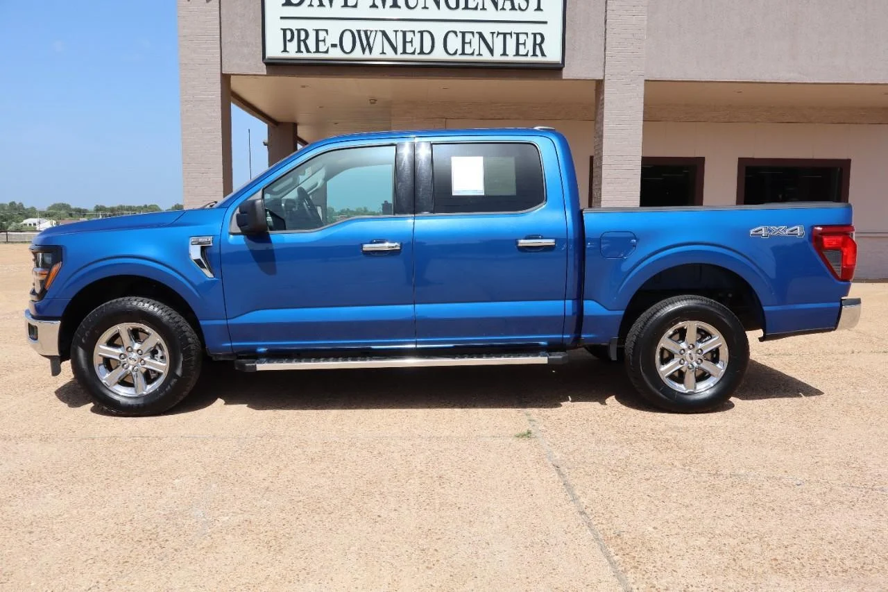 Used 2025 Atlas Blue Ford XLT image 3