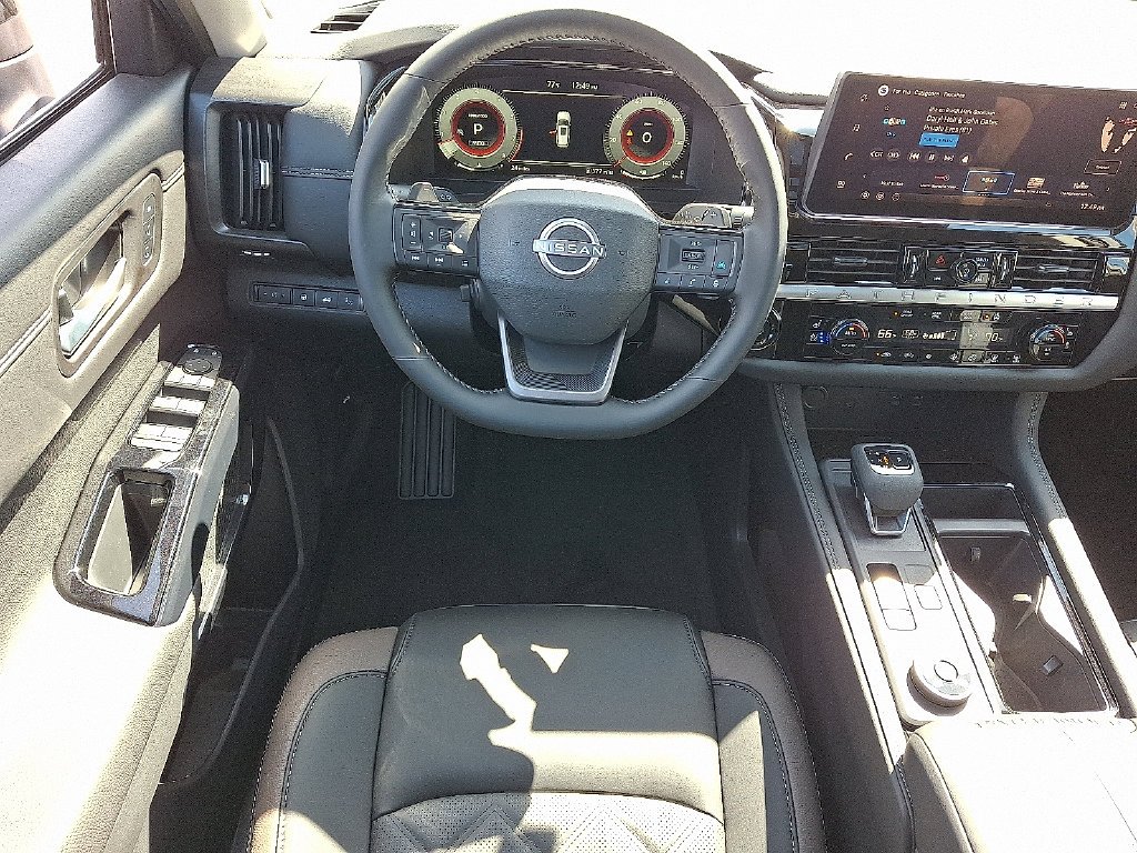 New 2026 Everest White Pearl TriCoat Nissan Platinum image 9