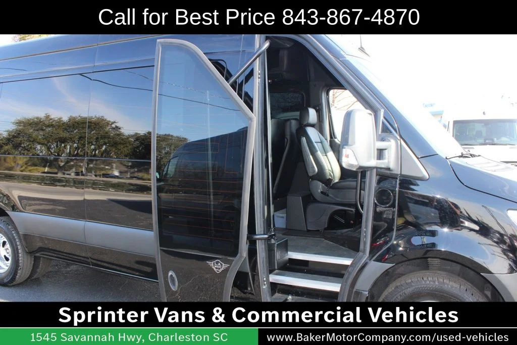 Used 2019 Black Mercedes-Benz LA WEST PORTAL DOOR image 23