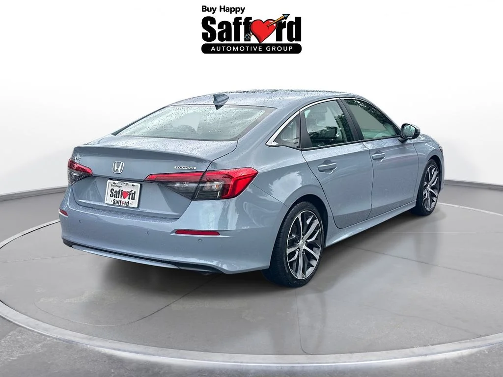 Used 2024  Honda Touring image 9