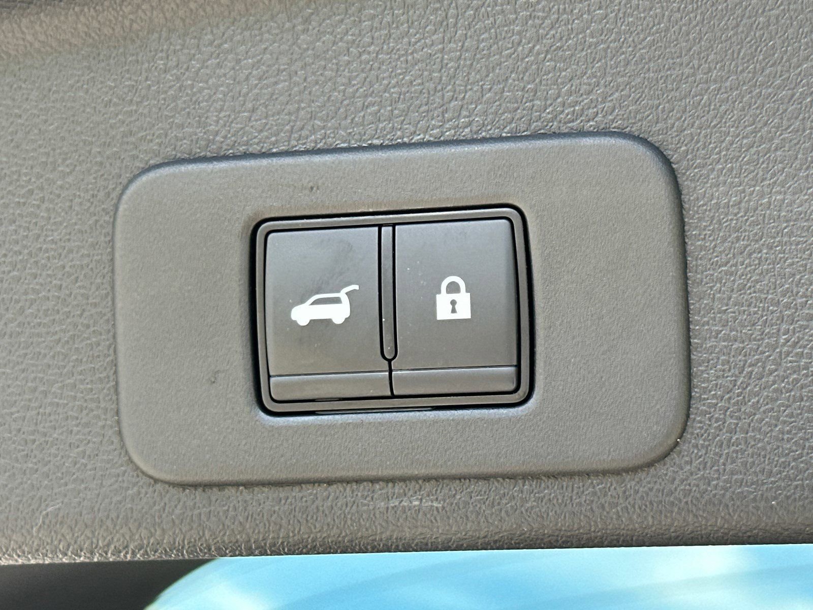 Certified Used 2025 Blue Nissan SL image 17