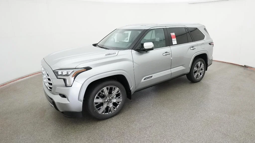 2026 Toyota Sequoia Capstone 4WD i-FORCE MAX Hybrid's photo