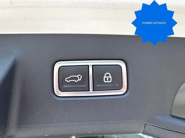 Used 2022 White Kia SX image 32