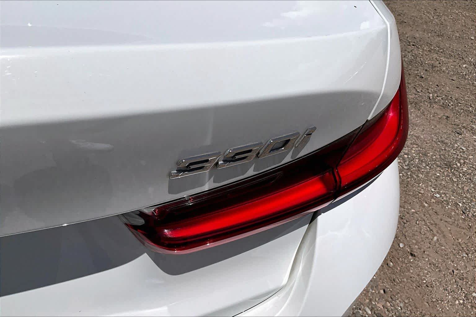 Used 2023 Alpine White BMW 330i xDrive image 8