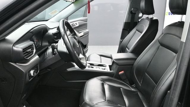 Used 2023 Black Ford XLT image 22
