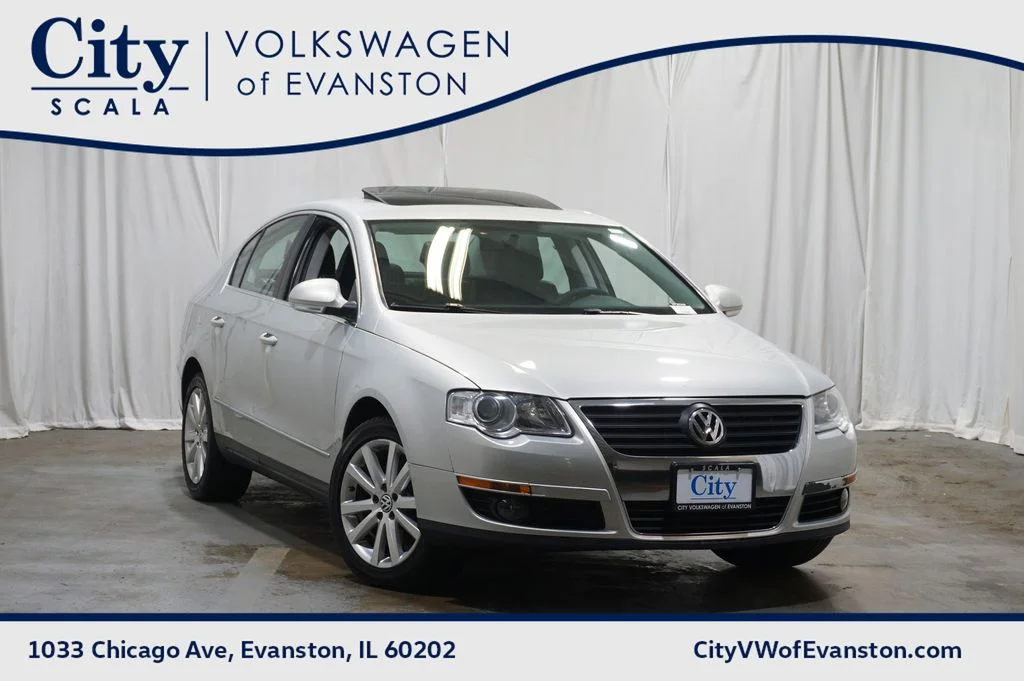 Used 2010 Silver Volkswagen Komfort image 1