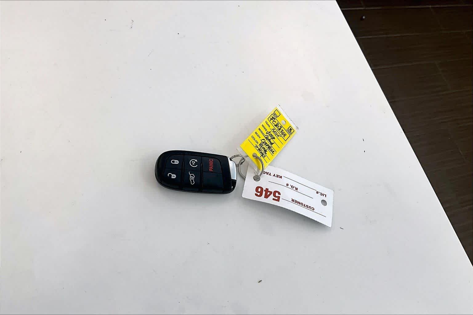 Used 2015 Maximum Steel Metallic Clearcoat Jeep Overland image 12