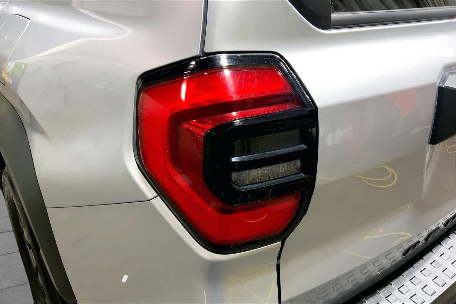 Used 2025 Cutting Edge Toyota SR5 image 29