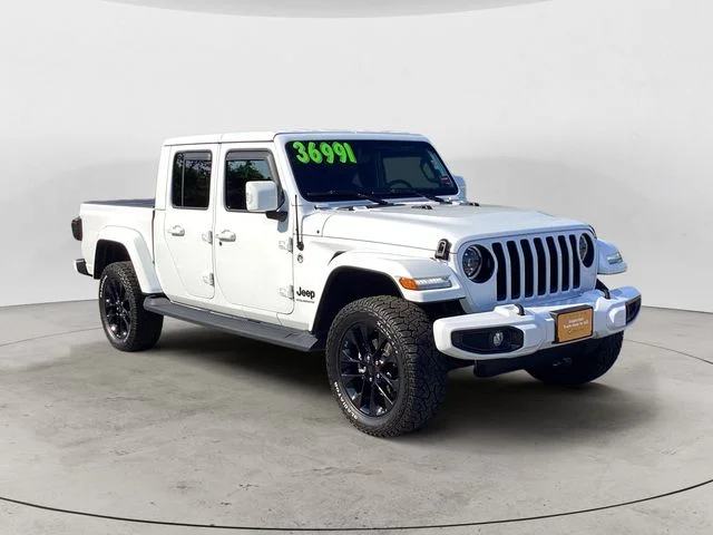 Certified Used 2023 Bright White Clearcoat Jeep Overland image 7