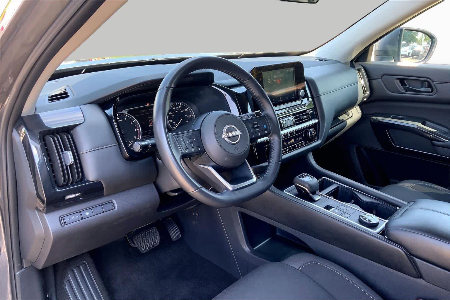 Used 2024 Gun Metallic Nissan SV image 17