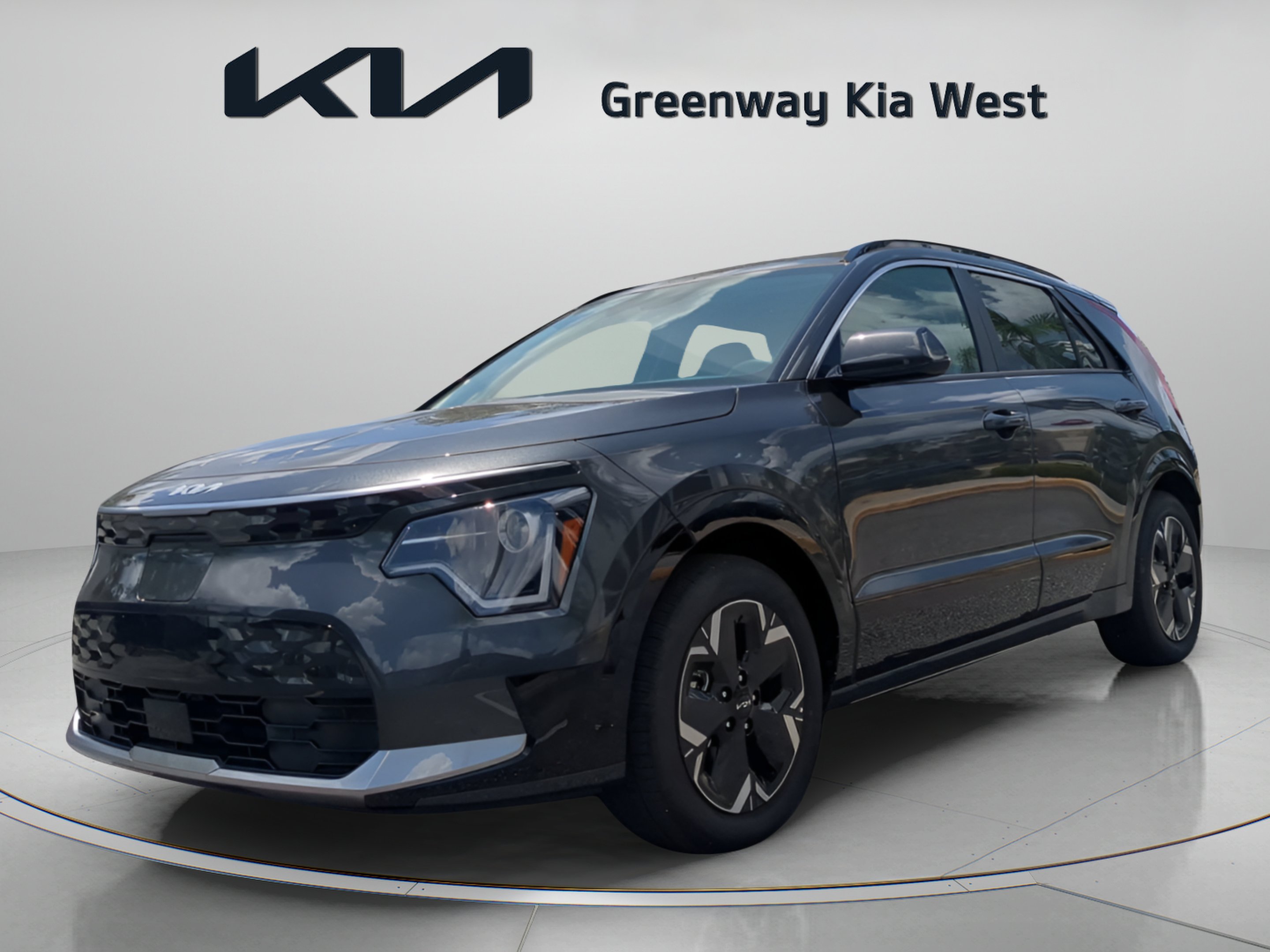 New 2026 Interstellar Gray Kia Wind image 7