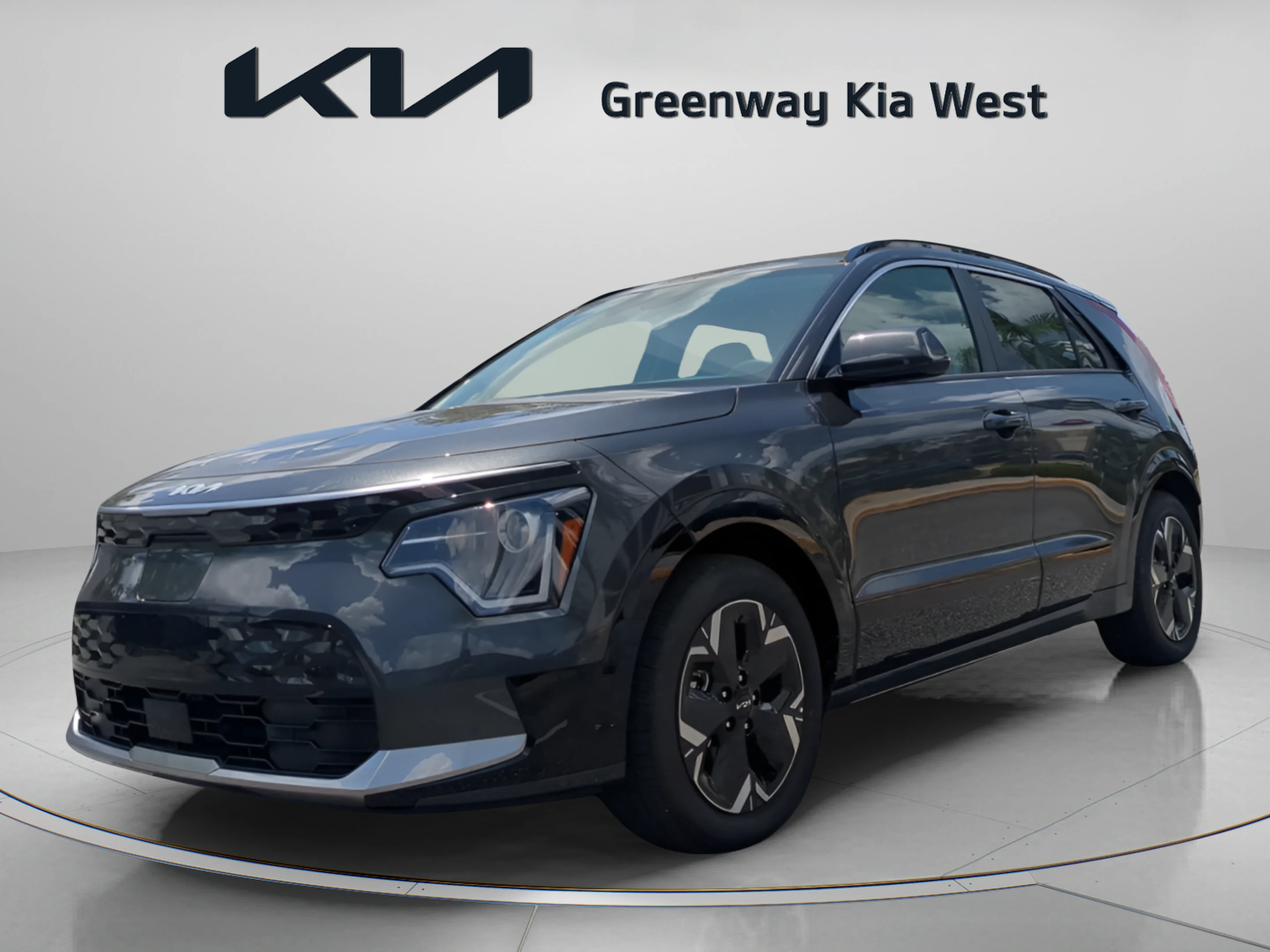 New 2026 Interstellar Gray Kia Wind image 7