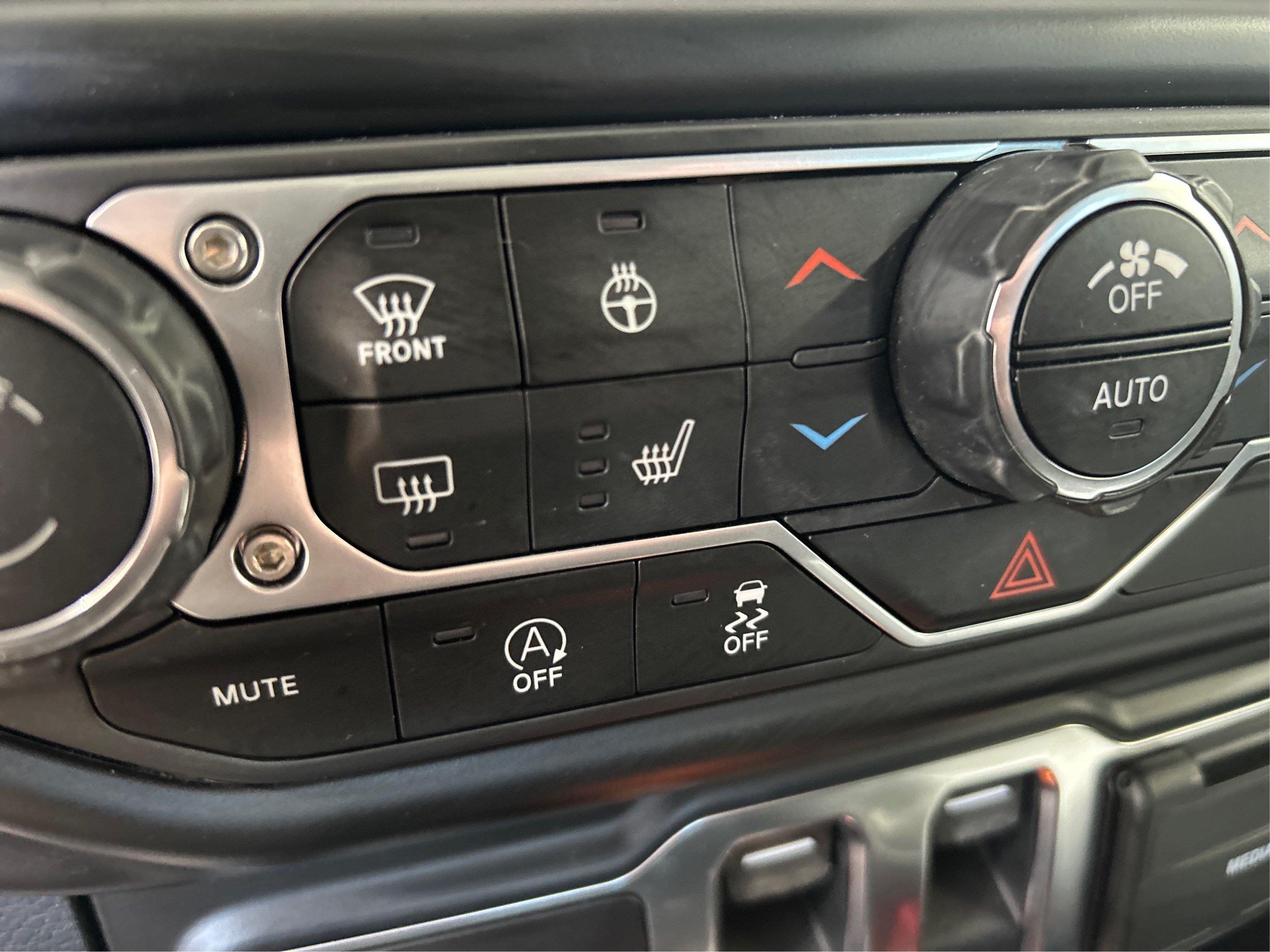Used 2022 Gray Jeep Willys image 30