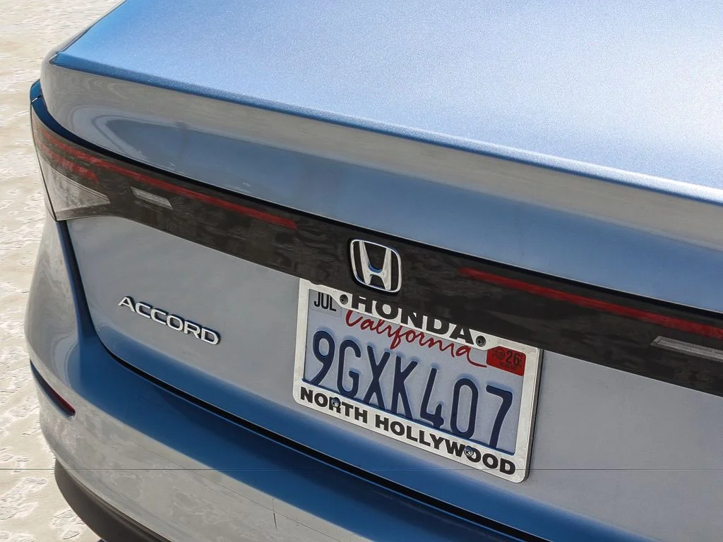 Certified Used 2023 Lunar Silver Metallic Honda LX image 8