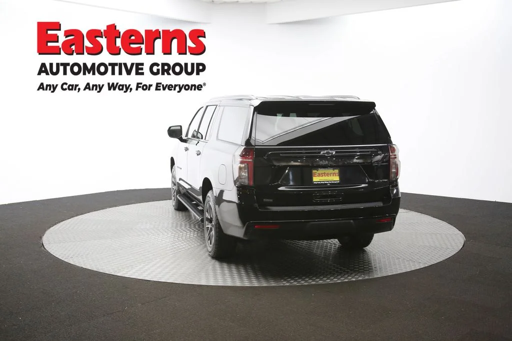 Used 2023 Black Chevrolet Z71 image 42