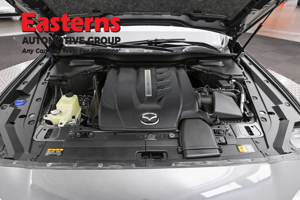 Used 2024 Gray Mazda Preferred image 9