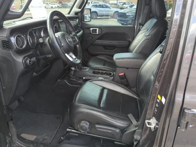 Used 2021 Gray Jeep Unlimited Sahara Altitude image 5