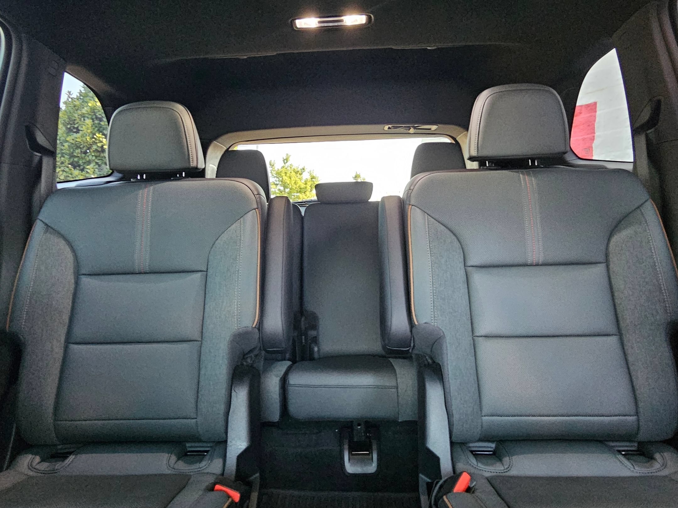 2024 GMC Acadia AT4 - Photo 25