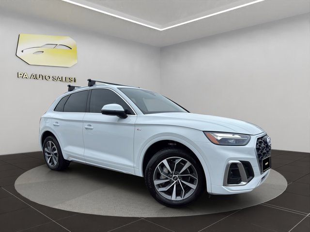 2023 Audi Q5 45 Premium Plus's photo