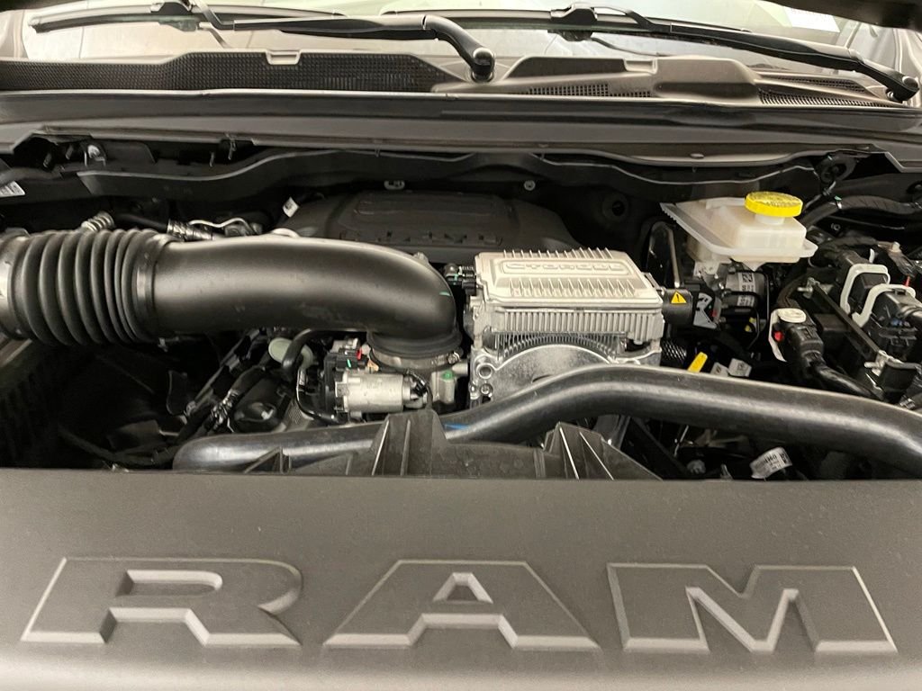 New 2026 Diamond Black Crystal Pearl-Coat Exterior Paint RAM Rebel image 23
