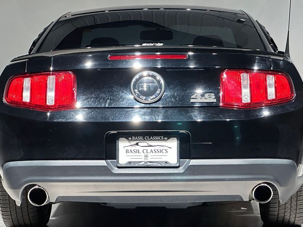Used 2010  Ford GT image 34