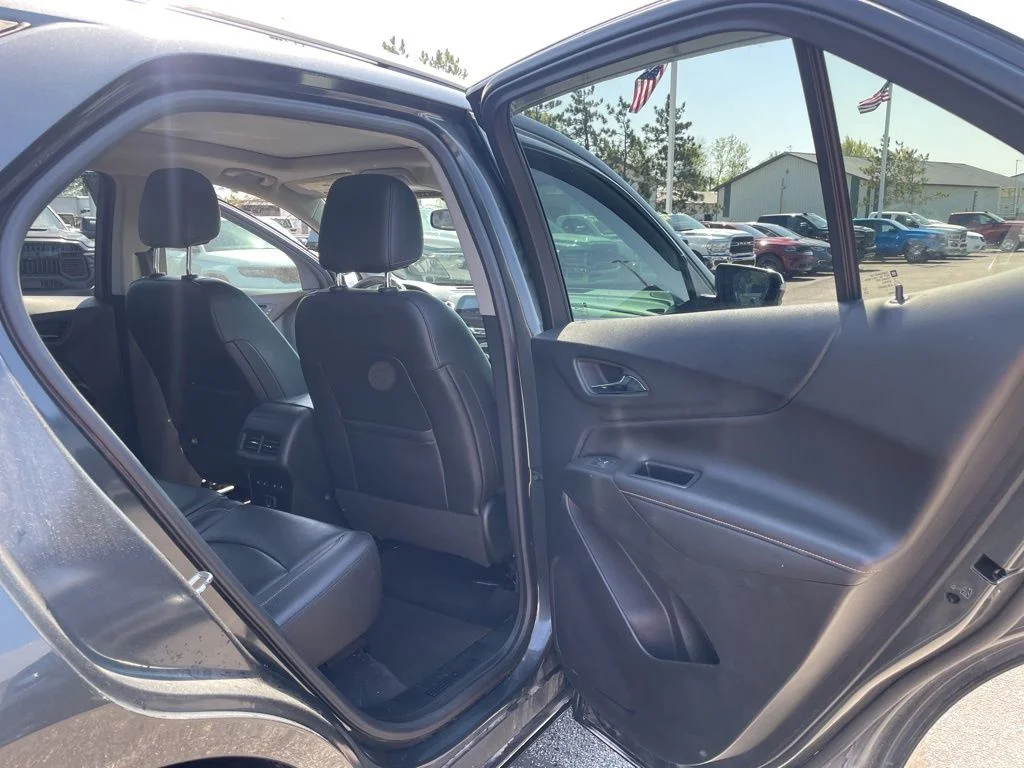 Used 2019 Gray Chevrolet Premier image 40