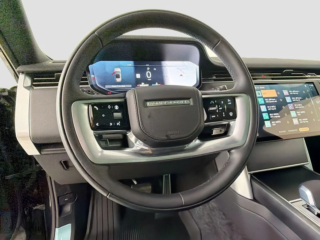 New 2026 Santorini Black Land Rover SE image 11