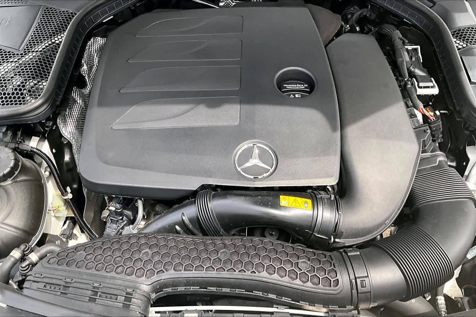 Used 2023 Polar White Mercedes-Benz C 300 image 33