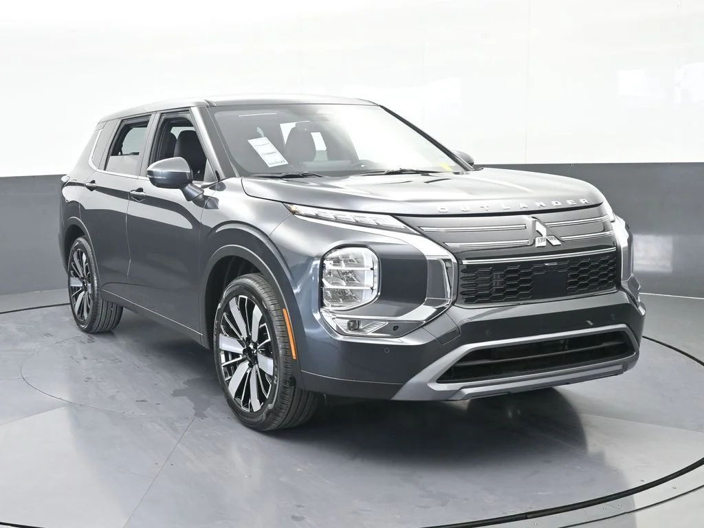 New 2026 Graphite Gray Mitsubishi SE 1.5T 2WD image 9
