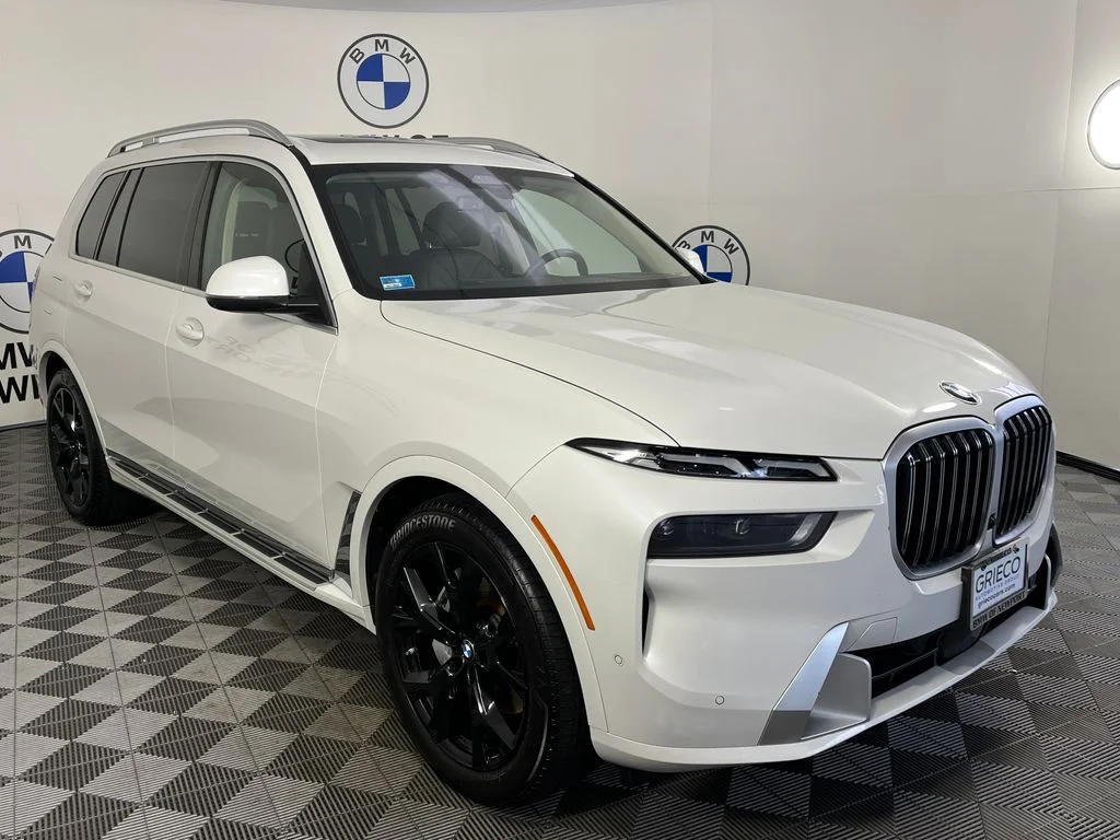 2024 BMW X7 xDrive40i's photo