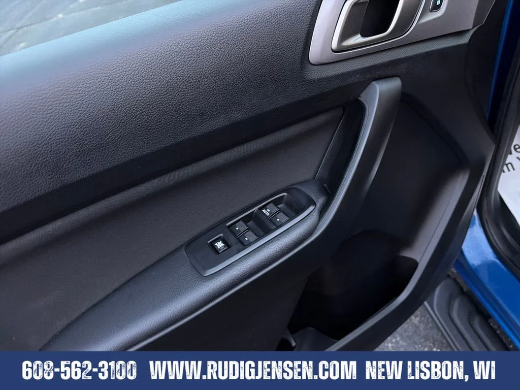 Used 2019 Blue Ford XLT image 11